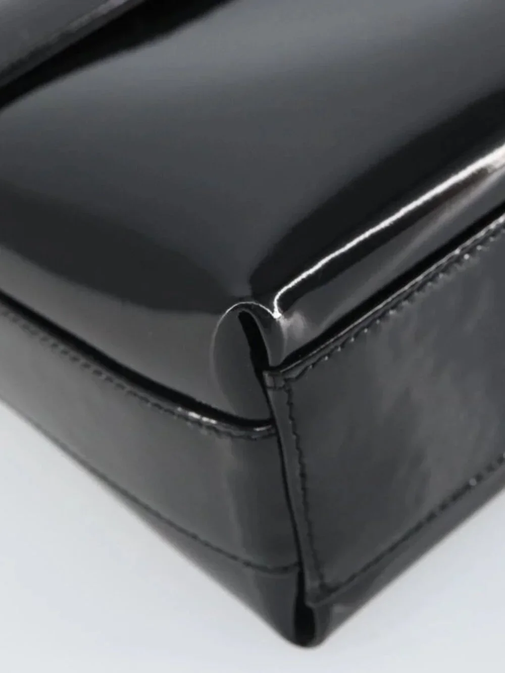 Salvatore Ferragamo Shoulder Bag Patent leather Black Silver Auth bs32415